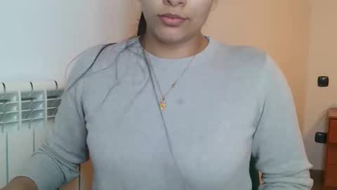 Snapshot of emmie_xxx chatting on 7, 10, 2025 emmie online show from 7, 10, 2025