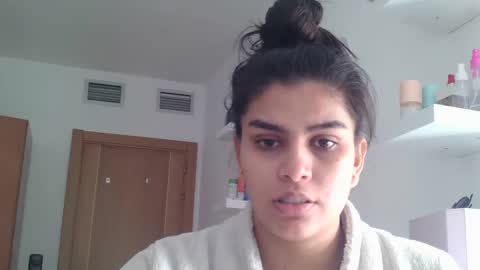 Snapshot of emmie_xxx chatting on 2, 11, 2025 emmie online show from 2, 11, 2025