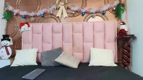 Emmily keller online show from 5, 12, 2025