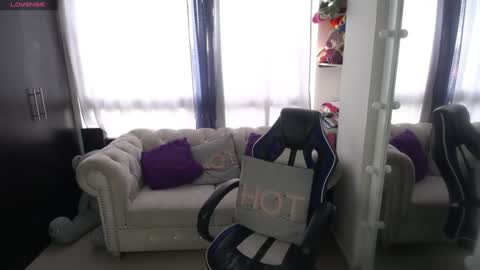 Emmily online show from 6, 1, 2025