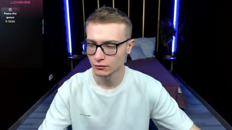 Snapshot of emmit_barker chatting on 7, 5, 2026 Emmit online show from 7, 5, 2026