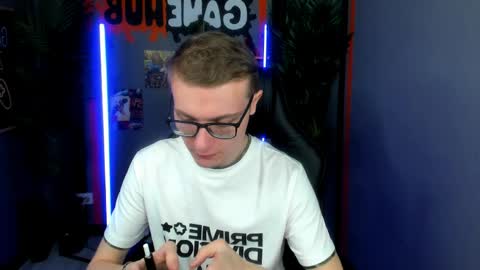 Snapshot of emmit_barker chatting on 27, 5, 2026 Emmit online show from 27, 5, 2026