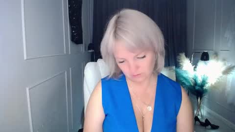 Snapshot of emmmam chatting on 22, 9, 2025 emmmam online show from 22, 9, 2025