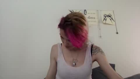 Snapshot of emmwarr1514 chatting on 9, 2, 2026 emmwarr1514 online show from 9, 2, 2026