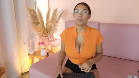 Emmy and Luna  online show from 28, 5, 2026