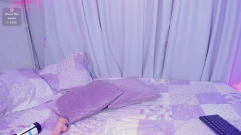 Emmy Heart online show from 9, 11, 2025