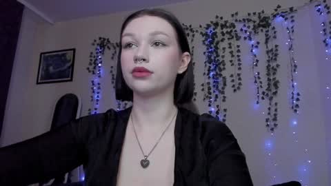 Emily Johny online show from 3, 12, 2024