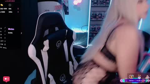 Snapshot of emmy_ruiz chatting on 7, 3, 2025 Emmy Ruiz - independent model online show from 7, 3, 2025