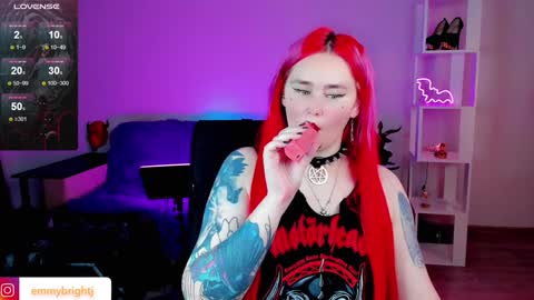 Snapshot of emmybrightj_ chatting on 17, 1, 2025 Emmy Bright     50  online show from 17, 1, 2025