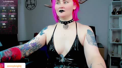 Snapshot of emmybrightj_ chatting on 30, 1, 2025 Emmy Bright     50  online show from 30, 1, 2025