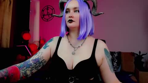 Snapshot of emmybrightj_ chatting on 18, 2, 2025 Emmy Bright     50  online show from 18, 2, 2025