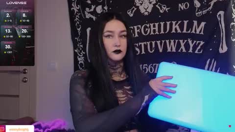 Snapshot of emmybrightj_ chatting on 11, 10, 2025 Emmy Bright     50  online show from 11, 10, 2025