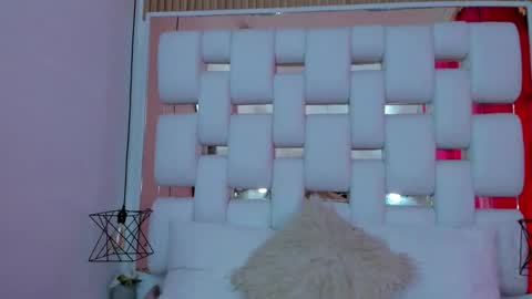 Snapshot of emmycruzz chatting on 14, 12, 2025 emmy online show from 14, 12, 2025