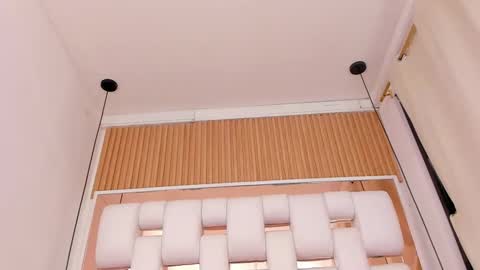 Snapshot of emmycruzz chatting on 8, 1, 2026 emmy online show from 8, 1, 2026