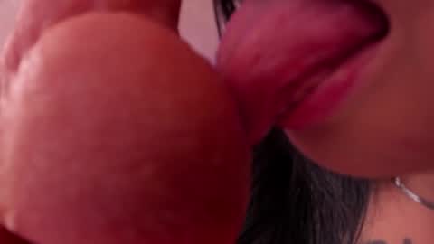 Emmy Evans  online show from 30, 9, 2025