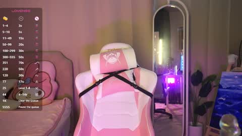 Emmylie online show from 6, 2, 2026