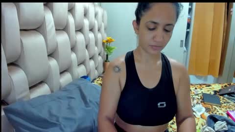 Snapshot of emperatriztapia chatting on 4, 2, 2025 emperatriztapia online show from 4, 2, 2025