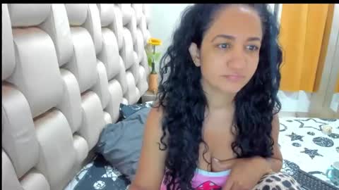 Snapshot of emperatriztapia chatting on 13, 2, 2025 emperatriztapia online show from 13, 2, 2025