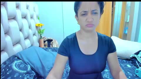 Snapshot of emperatriztapia chatting on 24, 2, 2025 emperatriztapia online show from 24, 2, 2025