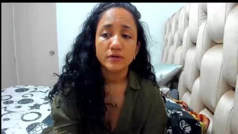 Snapshot of emperatriztapia chatting on 6, 10, 2025 emperatriztapia online show from 6, 10, 2025