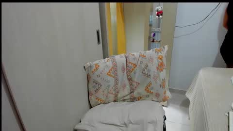 Snapshot of emperatriztapia chatting on 29, 11, 2025 emperatriztapia online show from 29, 11, 2025