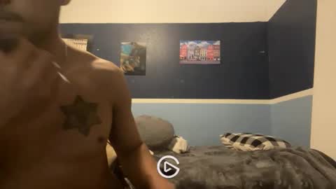 Snapshot of empereurcxliv chatting on 9, 2, 2026 empereurcxliv online show from 9, 2, 2026