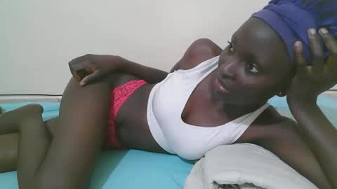 Snapshot of empress_ivy1 chatting on 13, 4, 2026 empress_ivy1 online show from 13, 4, 2026