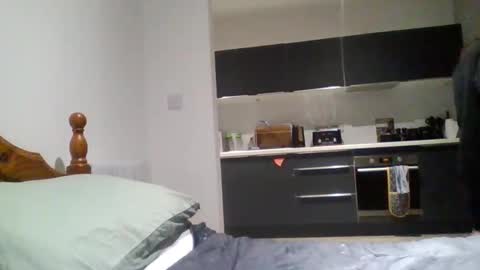 emrys2016833836 online show from 20, 2, 2026