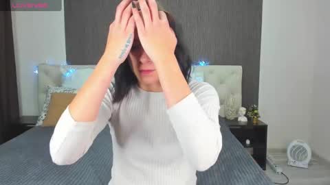 emy__angel online show from 30, 12, 2024