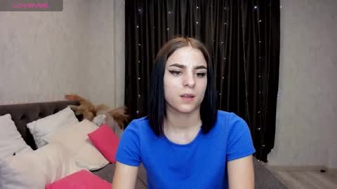 emy__angel online show from 3, 1, 2025