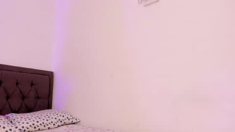 Emiliana online show from 13, 1, 2025