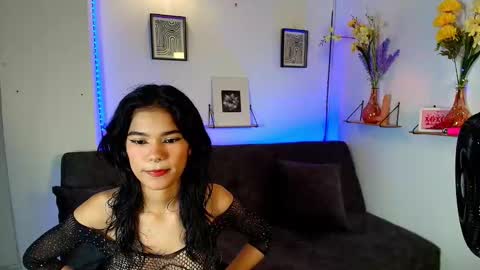 Snapshot of emycarver09 chatting on 10, 9, 2025 emycarver09 online show from 10, 9, 2025