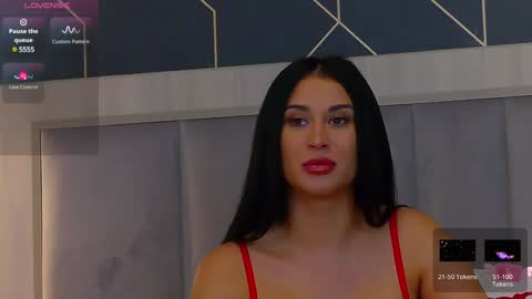 Snapshot of emylaveau chatting on 27, 12, 2024 Emy online show from 27, 12, 2024