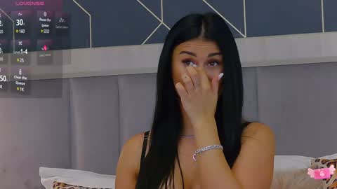 Snapshot of emylaveau chatting on 24, 1, 2025 Emy online show from 24, 1, 2025