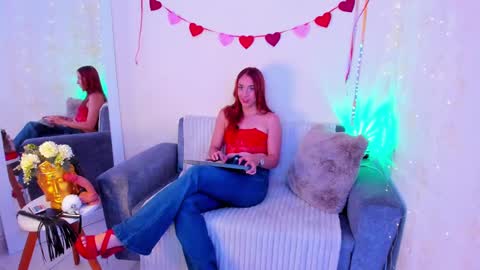 Snapshot of emylyjonhs chatting on 12, 2, 2025 EMYLY online show from 12, 2, 2025