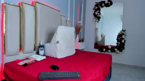 Emy online show from 15, 2, 2025