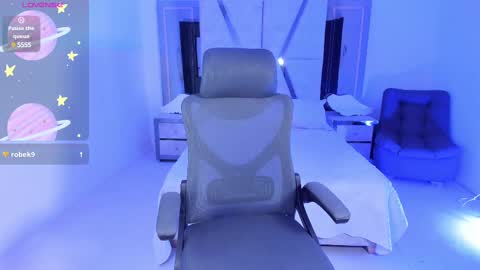 Snapshot of emysilver chatting on 18, 2, 2025 Emy Silver online show from 18, 2, 2025