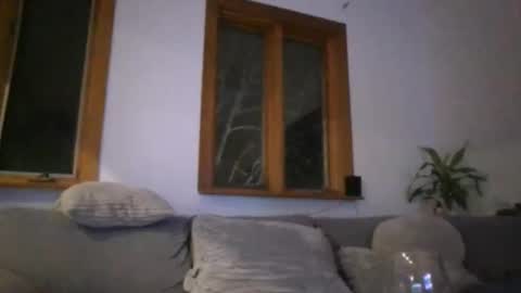 Snapshot of emyxxl chatting on 2, 12, 2025 emyxxl online show from 2, 12, 2025