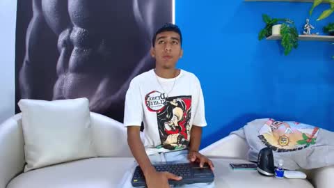 Snapshot of ender_h0t chatting on 30, 9, 2025 Ender online show from 30, 9, 2025