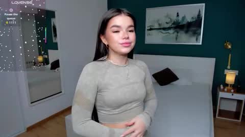 Snapshot of engelaven chatting on 12, 9, 2025 Christy online show from 12, 9, 2025