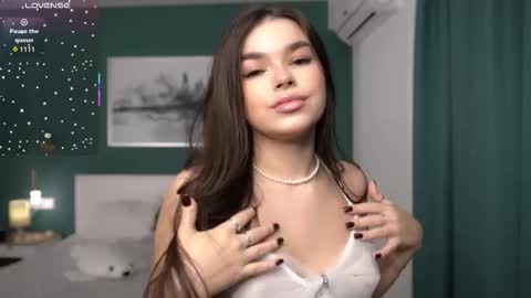 Snapshot of engelaven chatting on 18, 9, 2025 Christy online show from 18, 9, 2025
