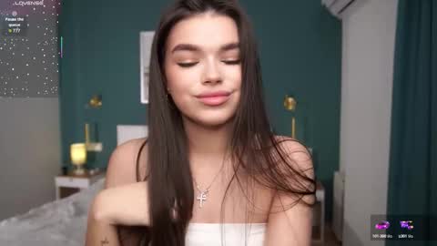 Snapshot of engelaven chatting on 2, 10, 2025 Christy online show from 2, 10, 2025