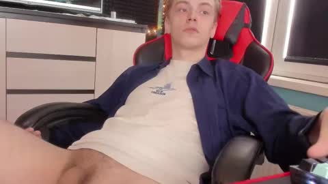 Snapshot of enkeer chatting on 19, 9, 2025 Enker online show from 19, 9, 2025