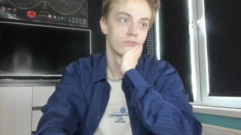 Snapshot of enkeer chatting on 13, 10, 2025 Enker online show from 13, 10, 2025