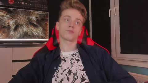 Snapshot of enkeer chatting on 13, 11, 2025 Enker online show from 13, 11, 2025