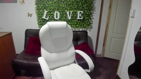 Enma clark online show from 19, 2, 2025