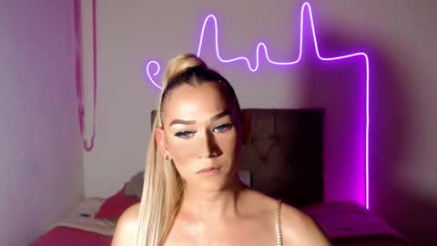 Enma Rojas online show from 6, 12, 2024