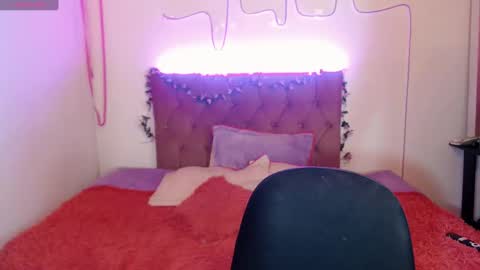 Enma Rojas online show from 3, 1, 2025