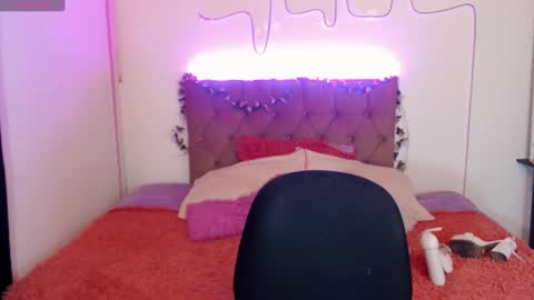 Enma Rojas online show from 6, 1, 2025