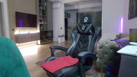 Erik online show from 4, 10, 2025